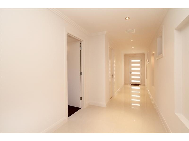 16a Somerset Avenue, Fulham Gardens SA 5024