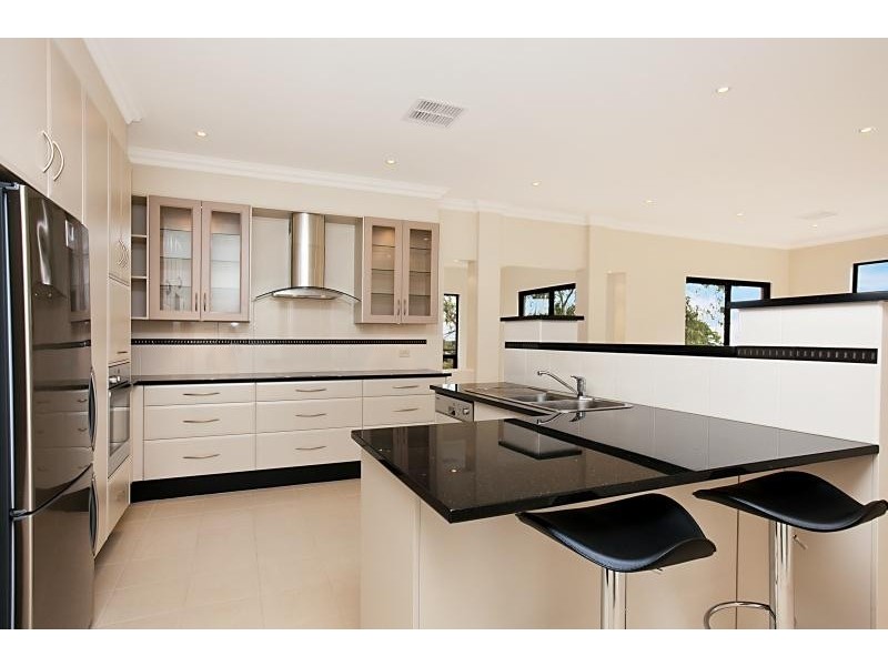 5 Argyle Close, Aberfoyle Park SA 5159