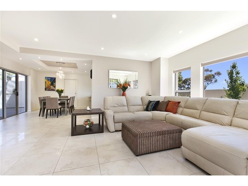 14B Blackburn Avenue, Glenelg North SA 5045