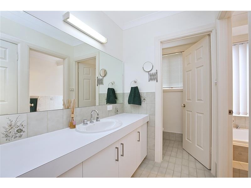 9 Tyrone Court, Flagstaff Hill SA 5159