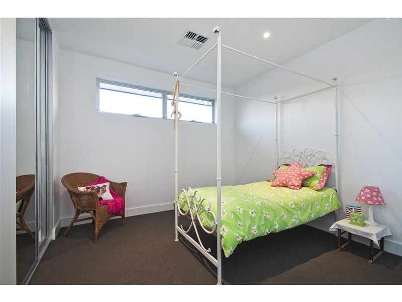 2A Hollard  Avenue, Grange SA 5022