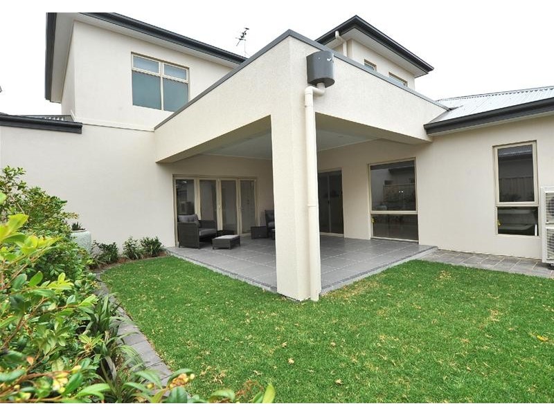 2A Whitesands Drive, West Beach SA 5024
