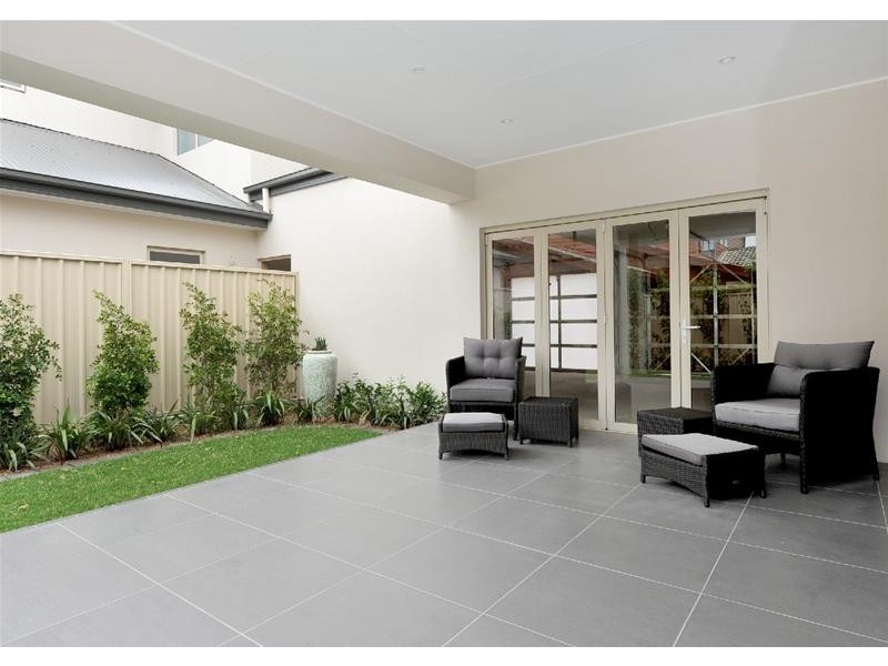 2A Whitesands Drive, West Beach SA 5024