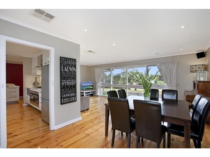 10 Hamilton Crescent, Aberfoyle Park SA 5159