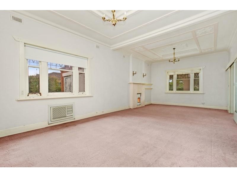 43 Glengyle Terrace, Glandore SA 5037