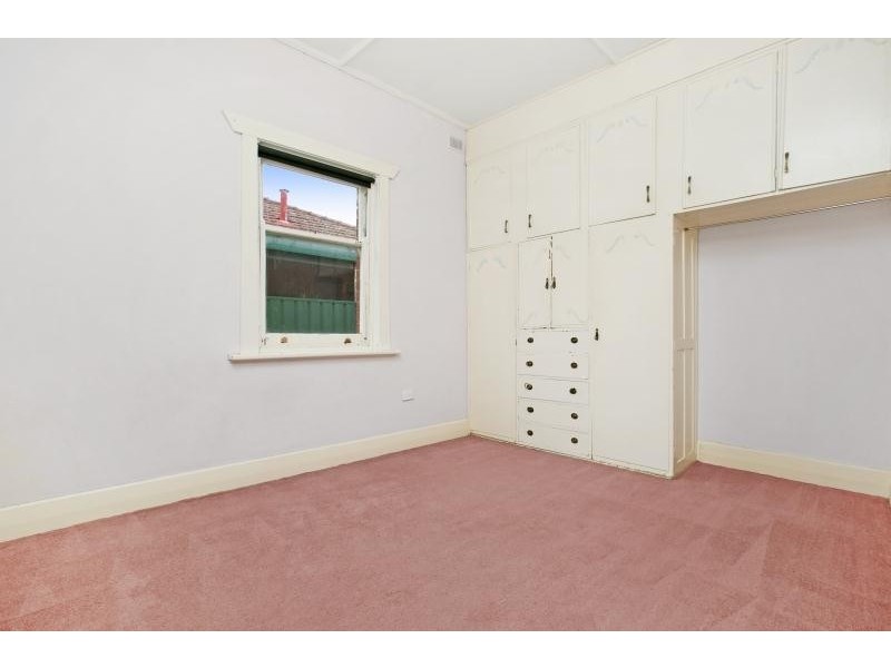 43 Glengyle Terrace, Glandore SA 5037