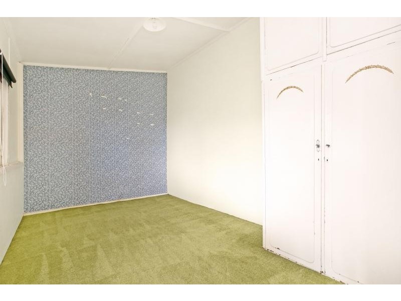 43 Glengyle Terrace, Glandore SA 5037