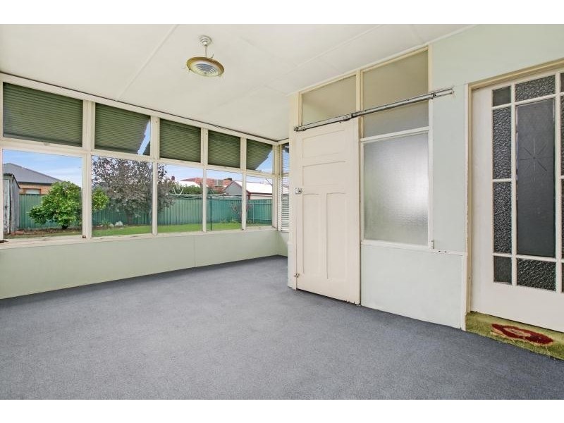 43 Glengyle Terrace, Glandore SA 5037