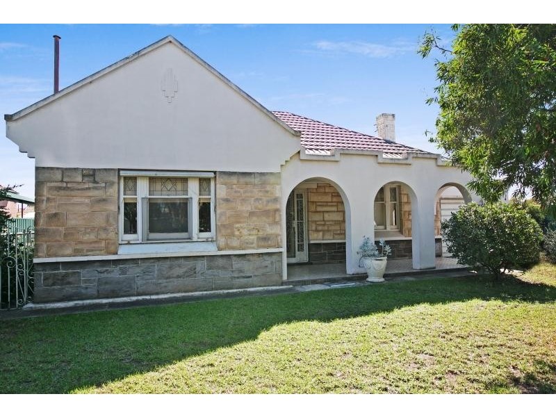 43 Glengyle Terrace, Glandore SA 5037