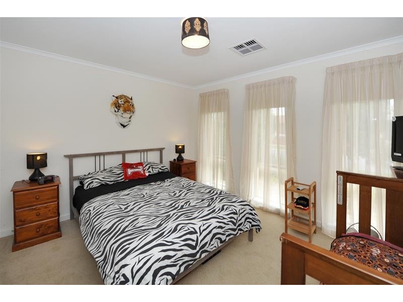 4 Burton Bank, Aldinga Beach SA 5173