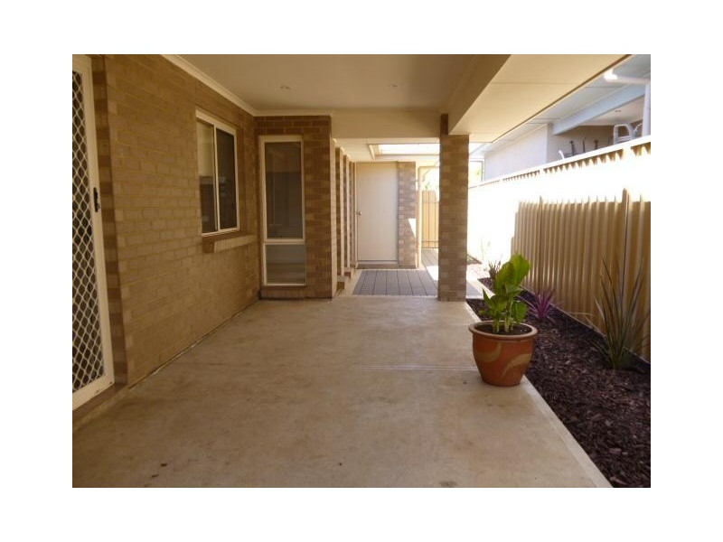 4 Burton Bank, Aldinga Beach SA 5173