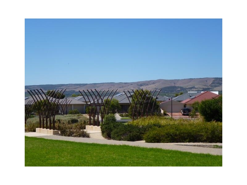 4 Burton Bank, Aldinga Beach SA 5173