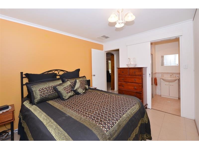 10 Whittaker Avenue, Old Reynella SA 5161