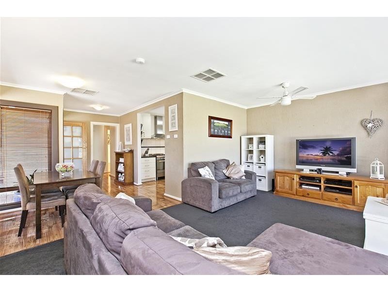 19 Kevin Street, Christie Downs SA 5164