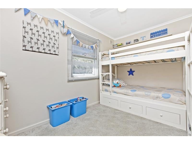 19 Kevin Street, Christie Downs SA 5164