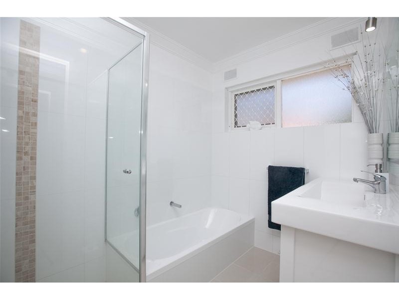 10 Sixth Avenue, Warradale SA 5046