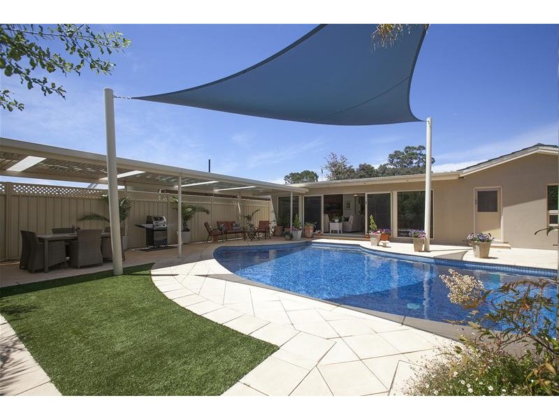 10 Sixth Avenue, Warradale SA 5046