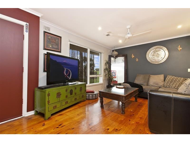 3 Sabina Crescent, Christie Downs SA 5164