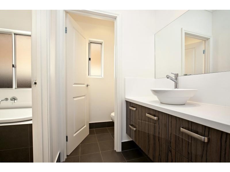 2 Illawarra Avenue, Hove SA 5048