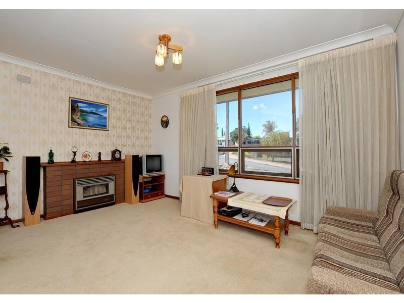 4 Liston Street, O’halloran Hill SA 5158