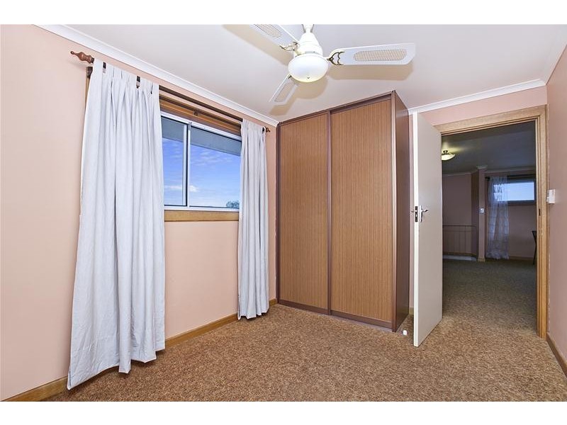 4 Cameron Avenue, Kingston Park SA 5049