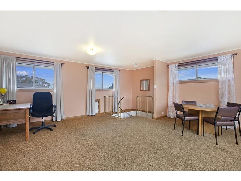 4 Cameron Avenue, Kingston Park SA 5049