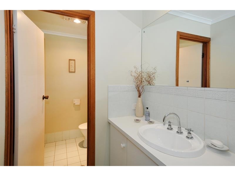 5 Traeger Court, Woodcroft SA 5162