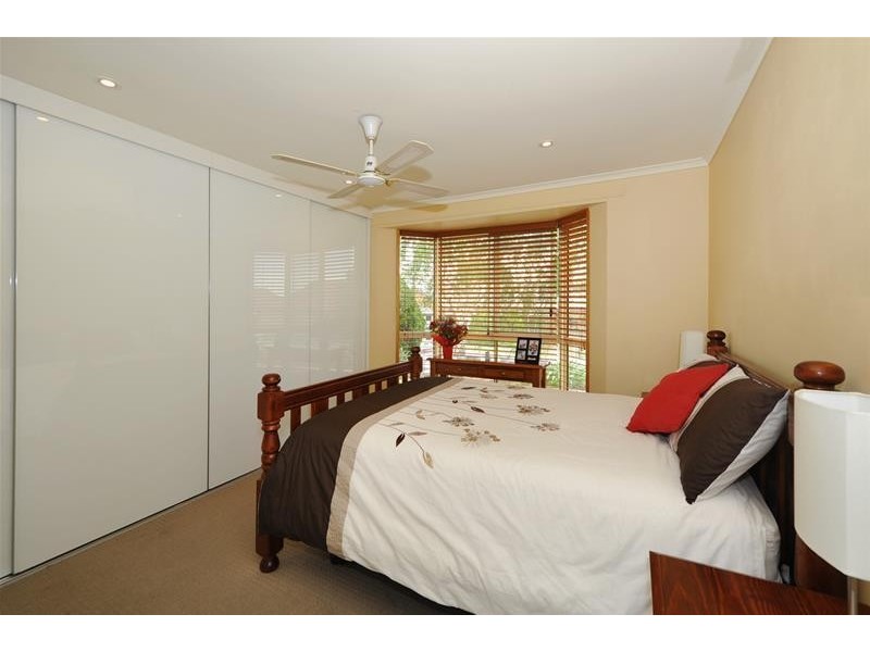 5 Traeger Court, Woodcroft SA 5162