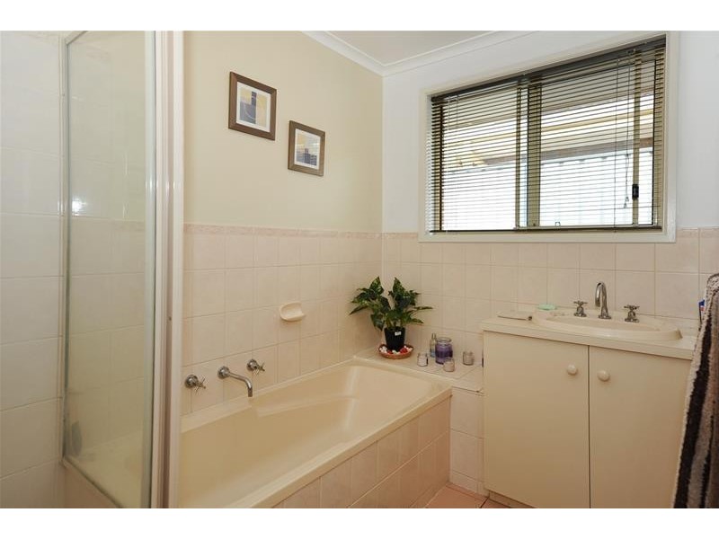 5 Traeger Court, Woodcroft SA 5162