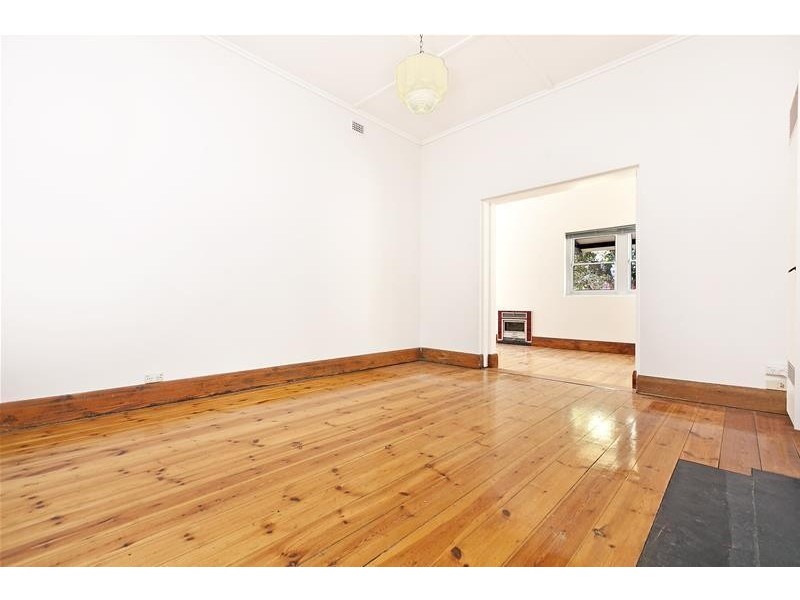 24 Kauri Parade, Seacliff SA 5049