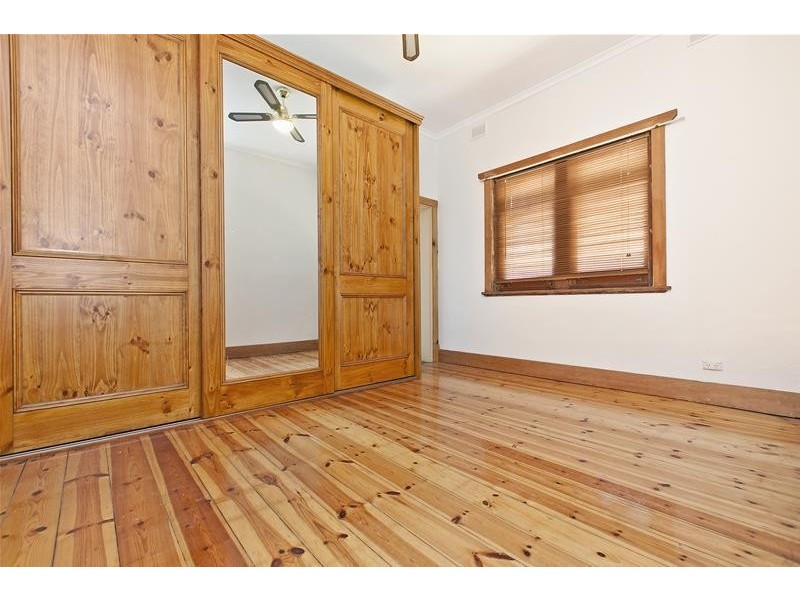 24 Kauri Parade, Seacliff SA 5049