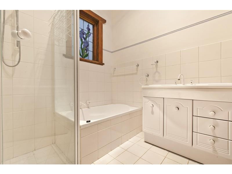 24 Kauri Parade, Seacliff SA 5049