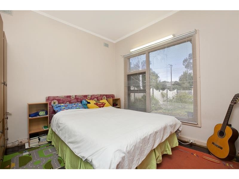 13 Parkwood Grove, Mitchell Park SA 5043