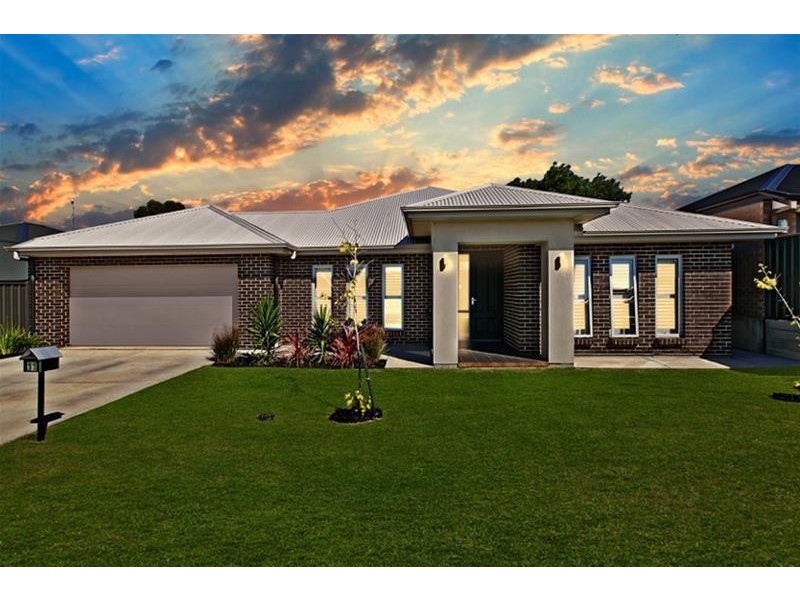 11 Chardonnay Boulevard, Reynella SA 5161