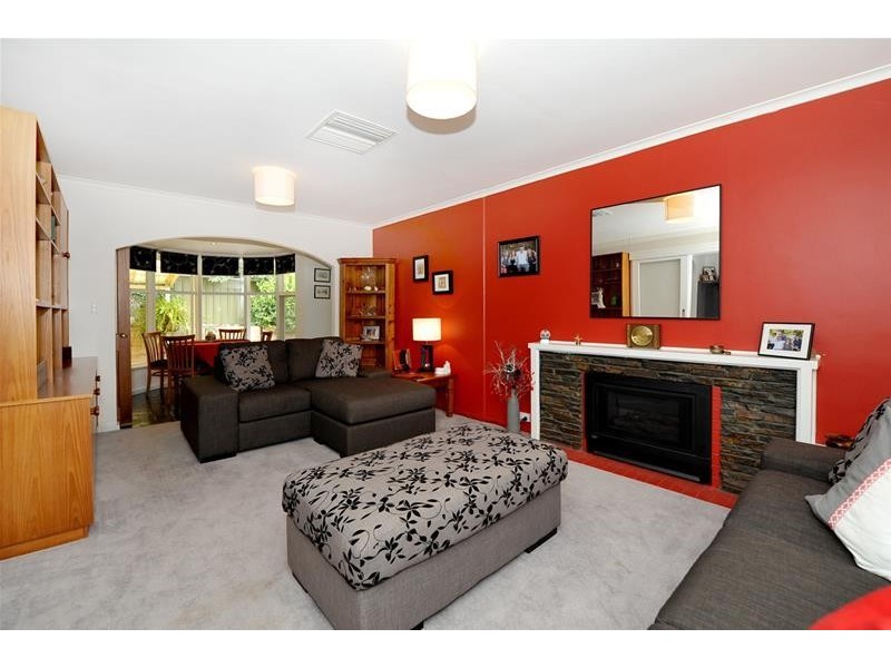 49 Fountain Valley Drive, Happy Valley SA 5159