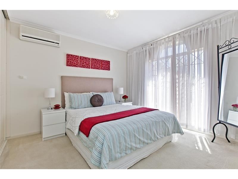 2/125 Dunrobin Road, Warradale SA 5046