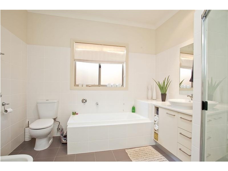 13a Tyrone Avenue, Campbelltown SA 5074