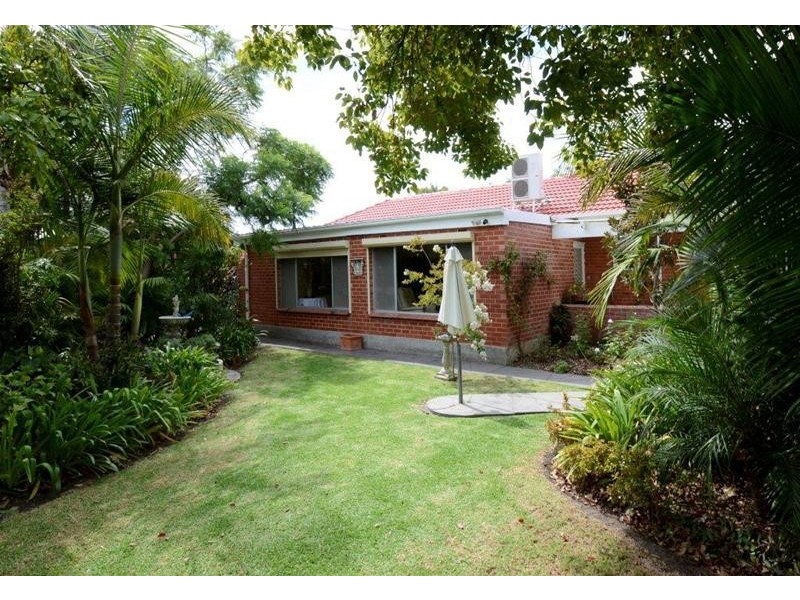11 Windsor Terrace, West Beach SA 5024