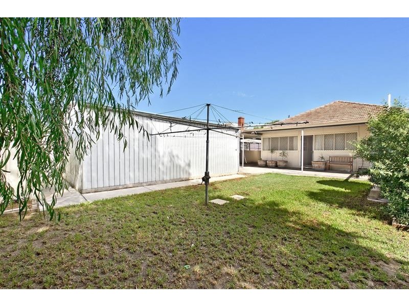 31 Tapleys Hill Road, Hendon SA 5014