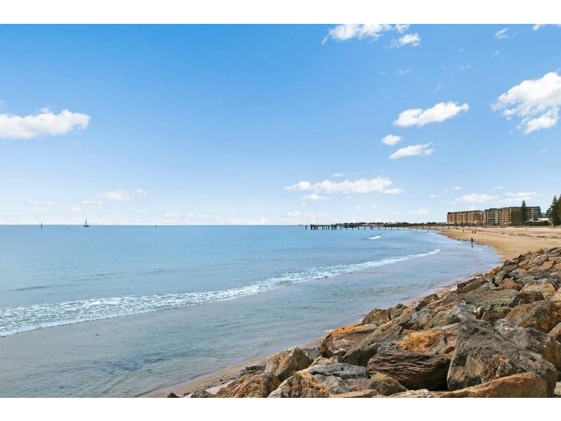 12/18 Robert Street, Glenelg South SA 5045