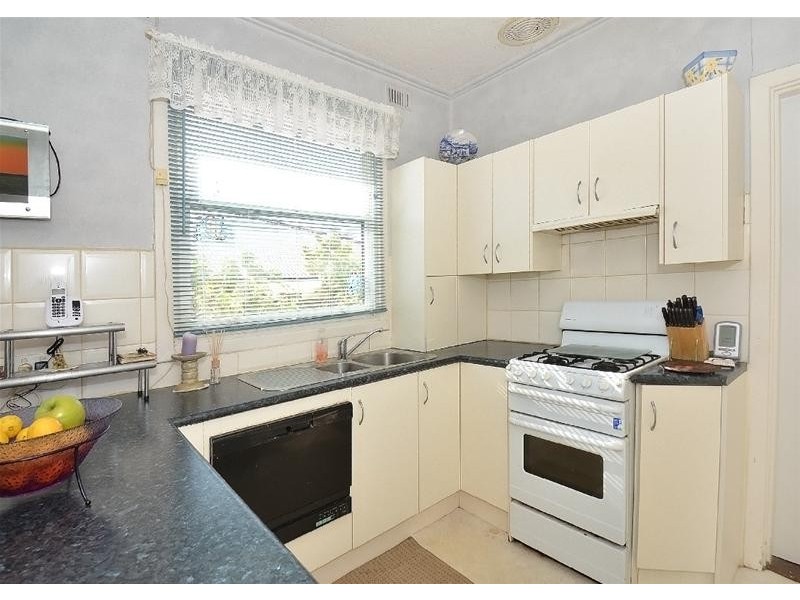 9 Torquay Road, Sturt SA 5047