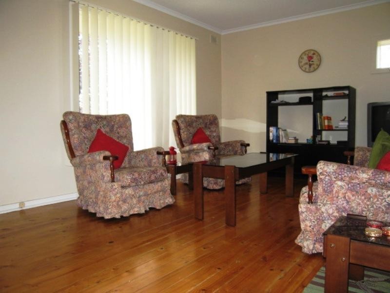 15 Justin Crescent, Christie Downs SA 5164