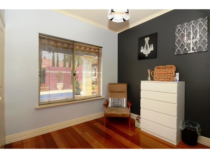 3 The Crest, Chandlers Hill SA 5159