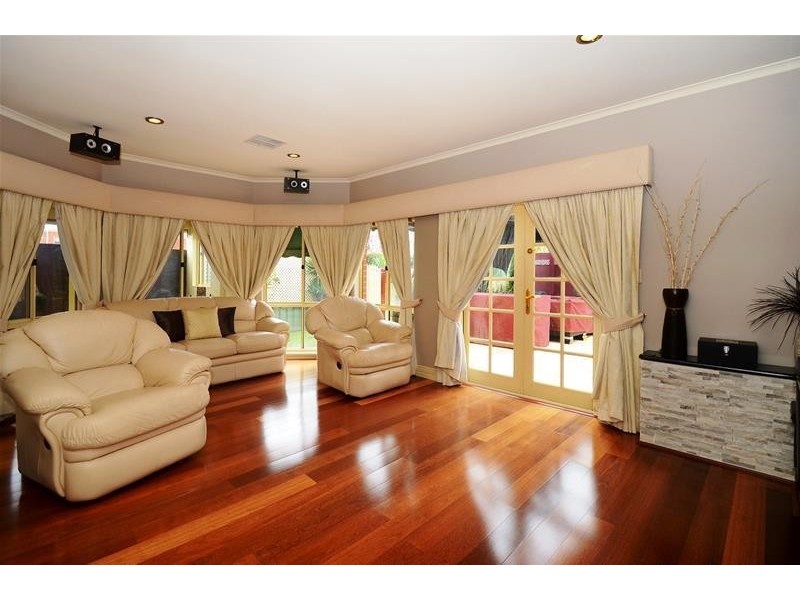 3 The Crest, Chandlers Hill SA 5159