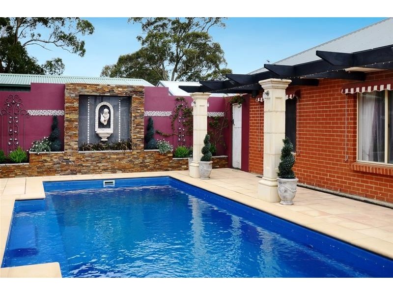 3 The Crest, Chandlers Hill SA 5159