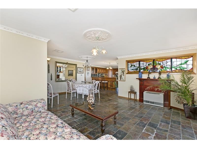14 St Vincents Avenue, Hallett Cove SA 5158