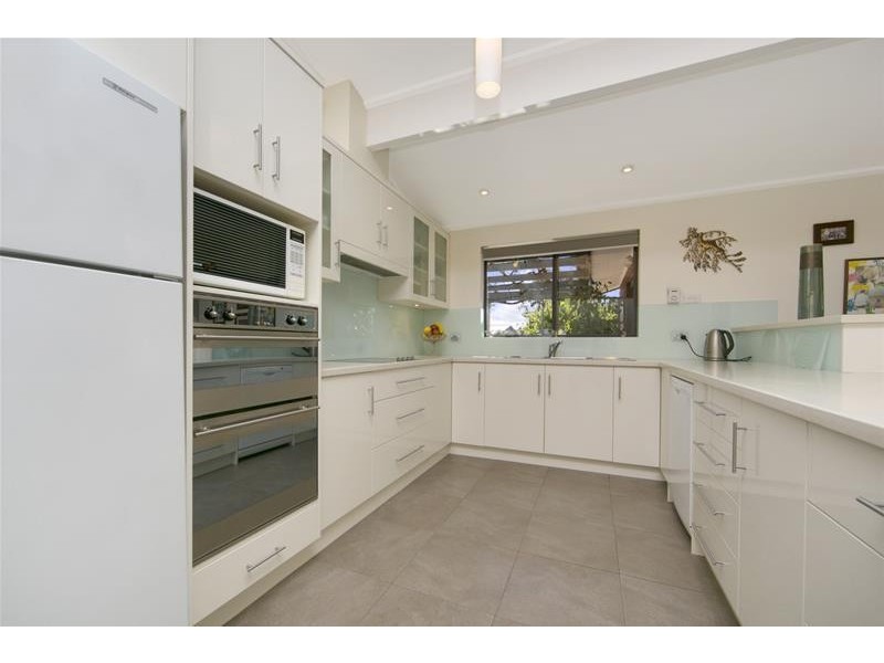 11 Lalina Street, Happy Valley SA 5159