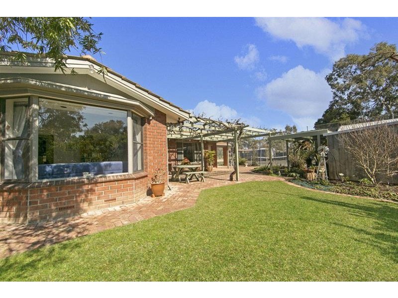 11 Lalina Street, Happy Valley SA 5159