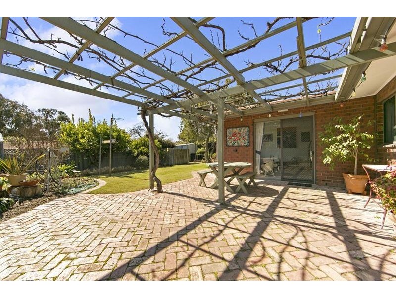 11 Lalina Street, Happy Valley SA 5159