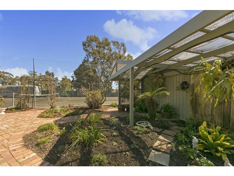 11 Lalina Street, Happy Valley SA 5159